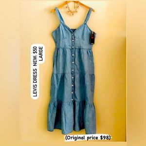 Denim Levi’s dress size large